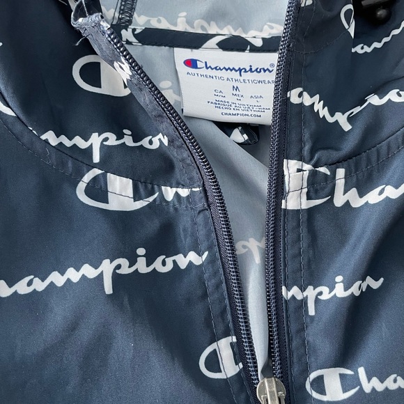 🐝Champion • Packable Jacket • Blue • Men’s Size Medium • Great Comdition - Picture 2 of 5